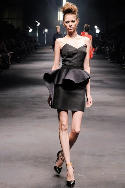 Look 7